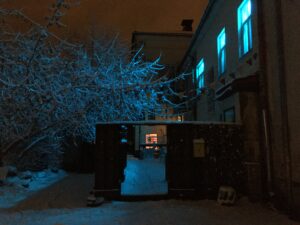 Omaloodud programmiga kõikjalt juhitav valgus Genklubis.