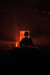 Kauge 2025 valgusproduktsioon